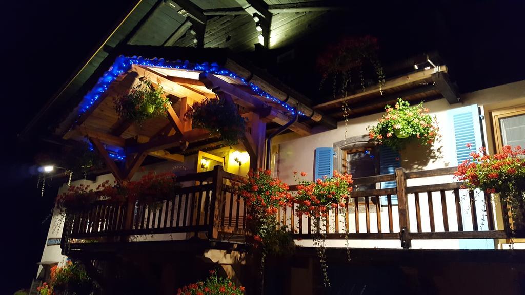 מלון Saint-Nicolas-la-Chapelle  Chalet La Source מראה חיצוני תמונה