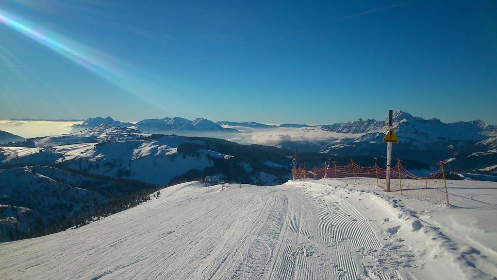 מלון Saint-Nicolas-la-Chapelle  Chalet La Source מראה חיצוני תמונה